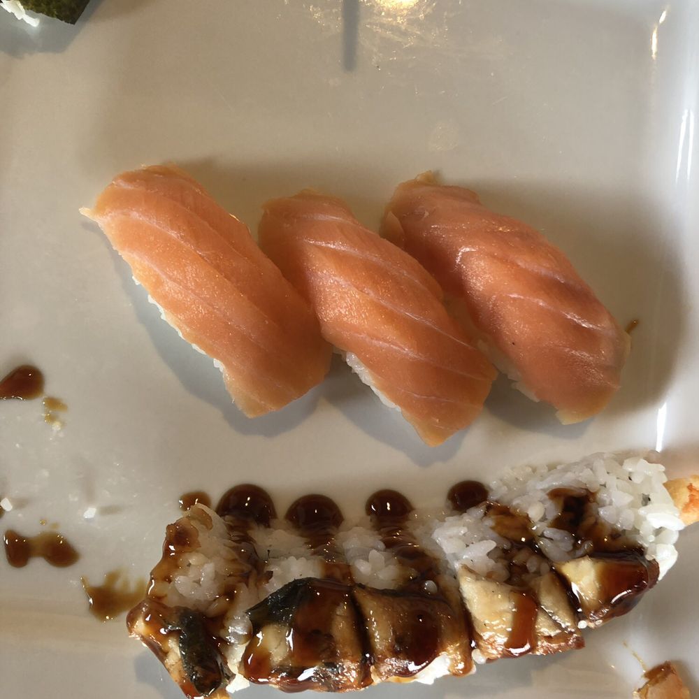 Sakura - Smoke sake, dragon roll - Sushi Bars Near Me - Fairfield, California