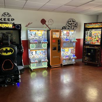 Red Dirt Pizza - Red Dirt Pizza game room - Pizza Near Me - Waurika, Oklahoma Red Dirt Pizza - Red Dirt Pizza game room - Pizza Near Me - Waurika, Oklahoma
