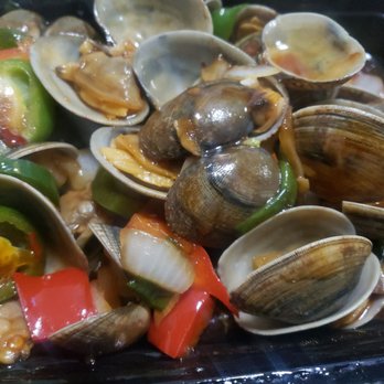 Hardee - Clams in garlic sauce!!! Delicious!!! - Seafood Near Me - Brooklyn, New York