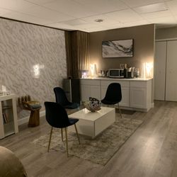 Sanctuary Repose - lobby