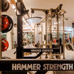 Atenas Sport Center - Sala Hammer Strength