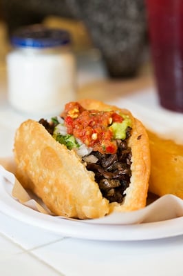 LOS TACOS No.1 by null