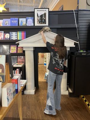 Parnassus Books by null