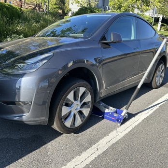 Mobile Tire Service - Tesla, new tire install - Tires Near Me - San Rafael, California Mobile Tire Service - Tesla, new tire install - Tires Near Me - San Rafael, California