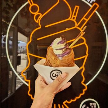Uji Time Dessert - Ube Vanilla swirl - Ice Cream & Frozen Yogurt Near Me - Palm Desert, California Uji Time Dessert - Ube Vanilla swirl - Ice Cream & Frozen Yogurt Near Me - Palm Desert, California