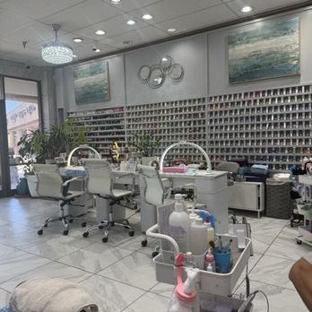 Icolor Lash & Nails - Nail Salons Near Me - Chandler, Arizona
