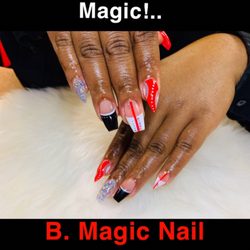 B. Magic Nail Lounge