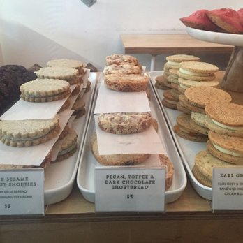 Roselle - Bakeries Near Me - Toronto, Ontario