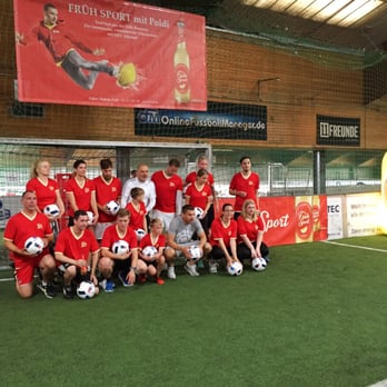 SoccerWorld - FrühSport mit Poldi - Soccer Near Me - Cologne, NW