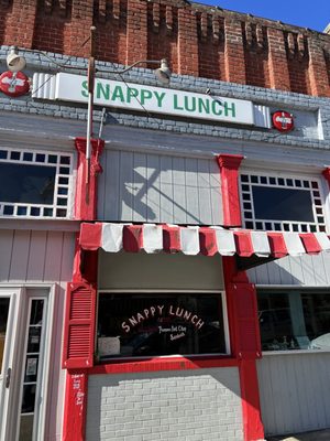 Snappy Lunch by null