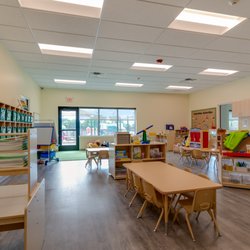The Gardner School of Schaumburg - We have four-year degreed lead teachers in each classroom providing a rich, vibrant learning environment.