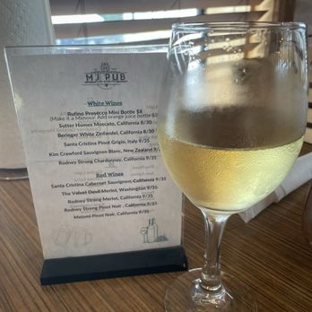 The Mason Jar Pub - Wine list, pour of Chardonnay - Pubs Near Me - Oakland Park, Florida The Mason Jar Pub - Wine list, pour of Chardonnay - Pubs Near Me - Oakland Park, Florida