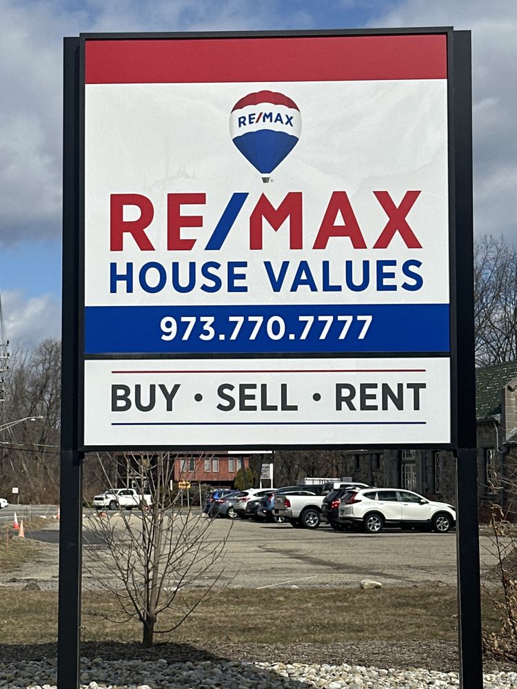 RE/MAX HOUSE VALUES Contact Agent 131 Landing Rd, Landing, New