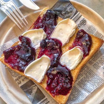 Davelle - Berry and Cream Cheese Toast - Japanese Near Me - New York, New York Davelle - Berry and Cream Cheese Toast - Japanese Near Me - New York, New York