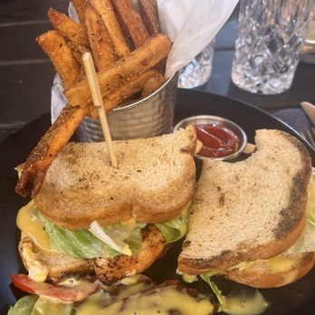 Penn To Paper - Hen BLT - Barbeque Near Me - Midlothian, Texas