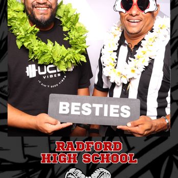 Maui Select Photo Booth - Photo Booth Rentals Near Me