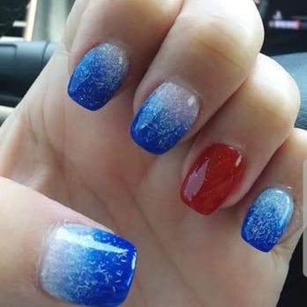 Pearl Nails  - Ombre 4th of July nails by Danny - Nail Salons Near Me - Burleson, Texas
