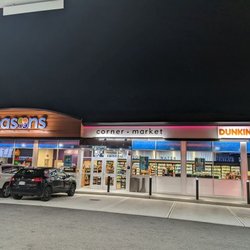 Shell - Lexington - Storefront (haven't been inside yet, I just come for gas and go).