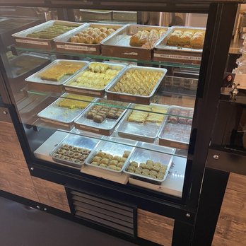 Güllüoglu Cafe - Turkish Near Me - Cliffside Park, New Jersey