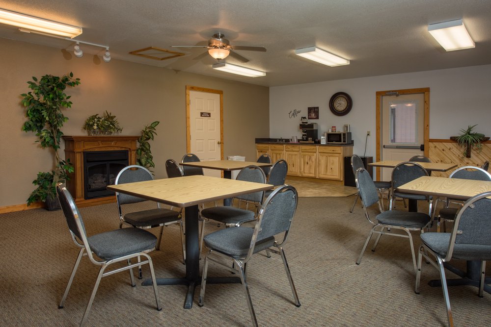 CROSSROADS INN Updated July 2024 34 Photos 102 US18, Martin, South Dakota Hotels