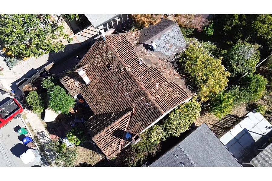 Slide of Golden Heights Roofing