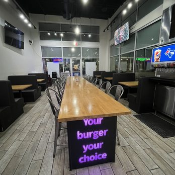 Burger Hut - Interior dining area - Burgers Near Me - Wylie, Texas Burger Hut - Interior dining area - Burgers Near Me - Wylie, Texas