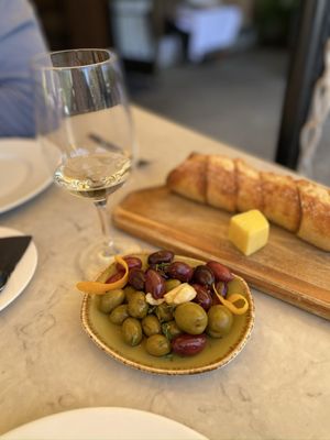 Nella Kitchen & Bar by null