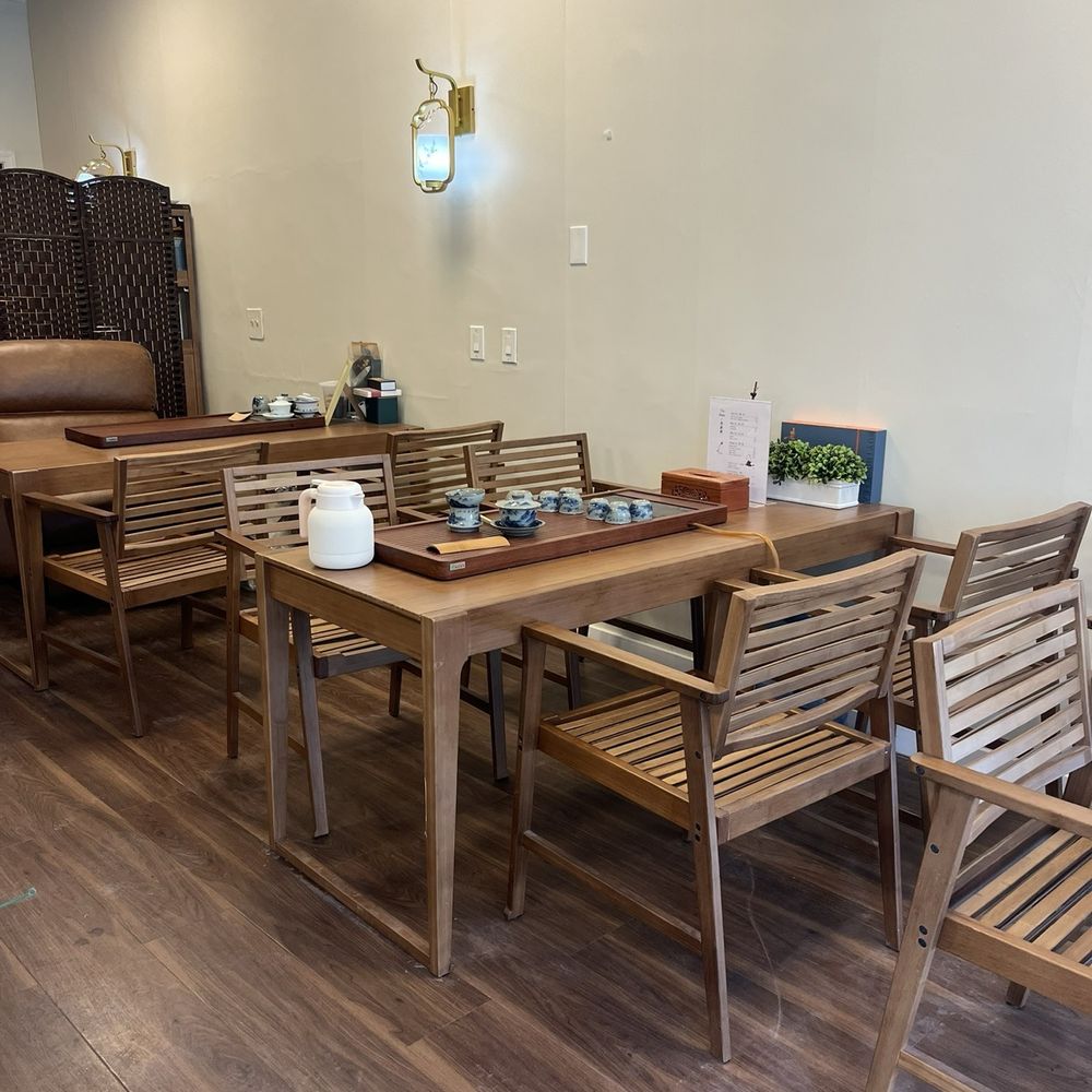 Yucoo - Seating area - Bubble Tea Near Me - Brighton, Massachusetts Yucoo - Seating area - Bubble Tea Near Me - Brighton, Massachusetts