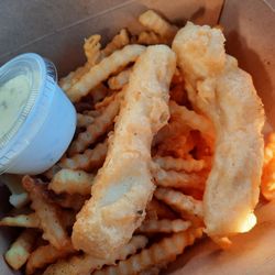 The Trolley @ the Boatyard - Halibut fish and chips