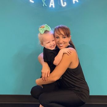 Shining Light Dance Academy - Dance Studios Near Me - Ocoee, Florida