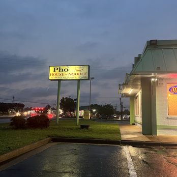 PHO・10・8 PHO 79 - Updated September 2025 - 74 Photos & 129 Reviews