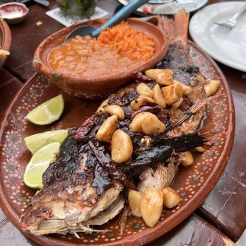Joe Jack's Fish Shack - Whole grouper - Seafood Near Me - Puerto Vallarta, JAL