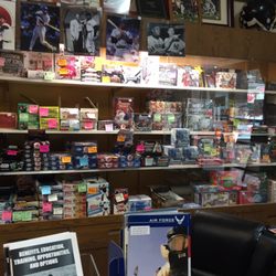 T & R Sportscards And More