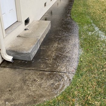 California Premier Restoration - Water getting under the house from outside before remediation. - Damage Restoration Near Me - Monterey, California California Premier Restoration - Water getting under the house from outside before remediation. - Damage Restoration Near Me - Monterey, California