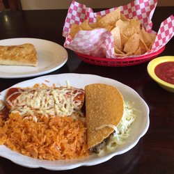 El Manzanillo Mexican Restaurant & Bar