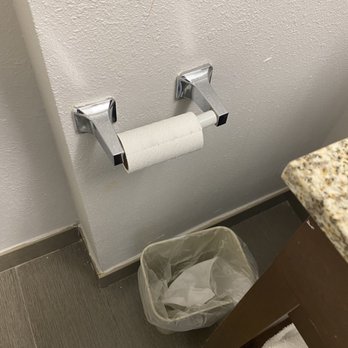 Comfort Suites - Toilet paper not changed and trash in trash can - Hotels Near Me - Salisbury, North Carolina