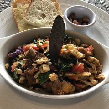 Vineyard View Inn - Breakfast - amazing tofu scramble - Bed & Breakfast Near Me - Newberg, Oregon
