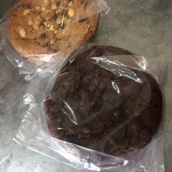 Green Tomato Grill - Peanut butter chocolate chip and double chocolate chip vegan cookies - New American Near Me - Orange, California Green Tomato Grill - Peanut butter chocolate chip and double chocolate chip vegan cookies - New American Near Me - Orange, California