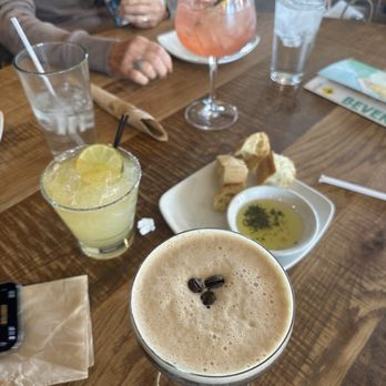 California Pizza Kitchen - Rose sangria, margarita and espresso martini - Pizza Near Me - Las Vegas, Nevada California Pizza Kitchen - Rose sangria, margarita and espresso martini - Pizza Near Me - Las Vegas, Nevada