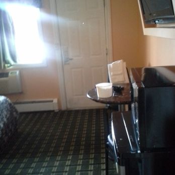 Seville Motel - View of the door and window - Hotels Near Me - North Bergen, New Jersey Seville Motel - View of the door and window - Hotels Near Me - North Bergen, New Jersey