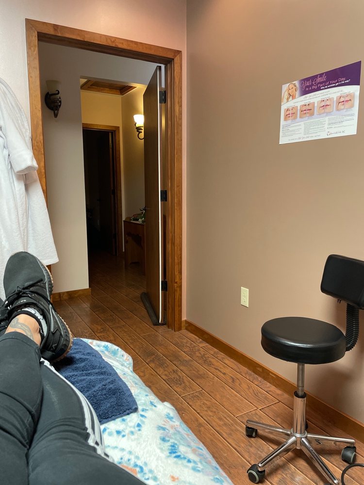 Transformation To a Flawless Me Med Spa Logo