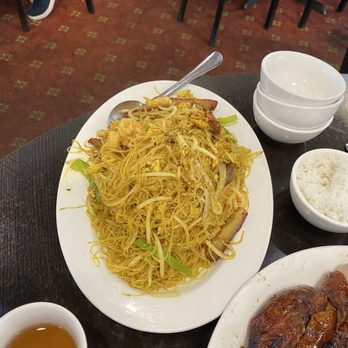 Sam Woo Village BBQ - Singapore Mei Fun! - Chinese Near Me - Van Nuys, California Sam Woo Village BBQ - Singapore Mei Fun! - Chinese Near Me - Van Nuys, California