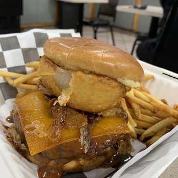 The Grill at Lisbon - Western BBQ burger - Breakfast & Brunch Near Me - Woodbine, Maryland The Grill at Lisbon - Western BBQ burger - Breakfast & Brunch Near Me - Woodbine, Maryland