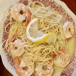 Arnie's Restaurant - * Shrimp Scampi- so they just brought boiled spaghetti with shrimp