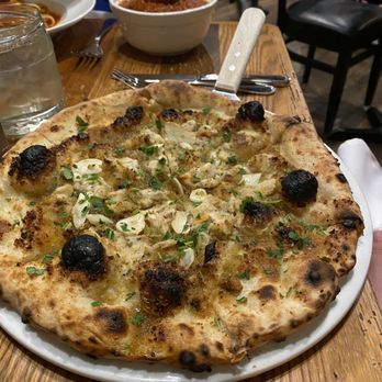 Mangia Bene - White clam pizza - Italian Near Me - Rockville Centre, New York Mangia Bene - White clam pizza - Italian Near Me - Rockville Centre, New York