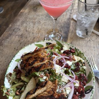 The Last Queen - Victoria salad and cosmos - British Near Me - Enon, Ohio