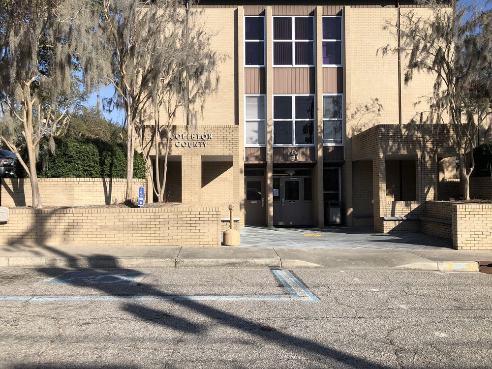 COLLETON COUNTY TREASURE Updated September 2024 31 Klein St, Walterboro, South Carolina