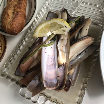 Maurice - Special - razor clams - French Near Me - Portland, Oregon