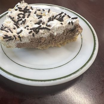 87 Restaurant - Chocolate cream pie - American Near Me - Clayton, New Mexico