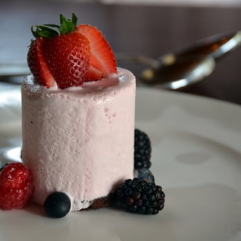 River Bar - Sugar Free Strawberry Souffle (pretty much just strawberry icecream with berries) - American Near Me - Brunswick, Georgia River Bar - Sugar Free Strawberry Souffle (pretty much just strawberry icecream with berries) - American Near Me - Brunswick, Georgia
